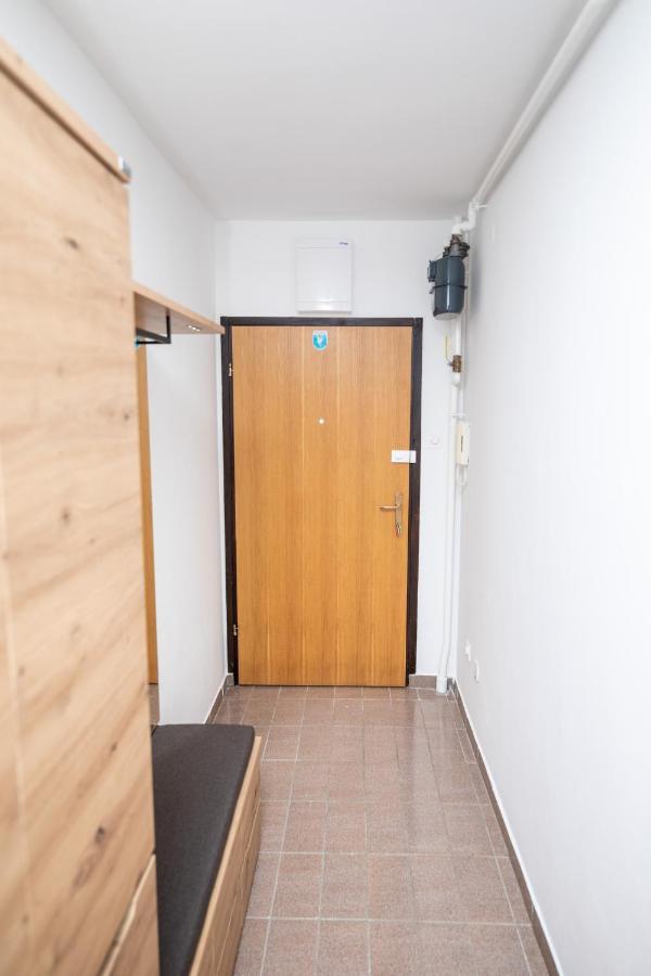 Iva Appartement Zagreb Buitenkant foto